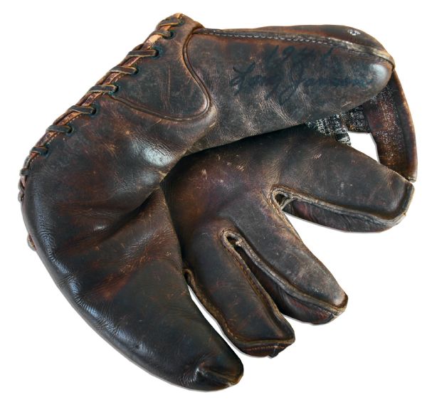 Baseball Glove Worn & Signed by Larry Jansen in 1946