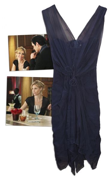 Julie Bowen Modern Family Scree-Worn Cocktail Dress -- With 20th Century Fox COA