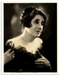 1934 Signed Photo of British Stage Actress Beatrice Stella Campbell -- 8 x 10 Semi-Matte -- Very Good