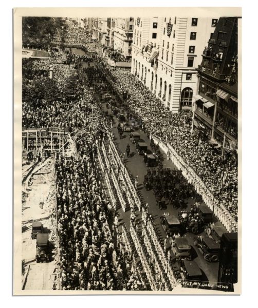 ''N.Y. Daily News'' 8'' x 10'' Semi-Matte Photo of Charles Lindbergh NYC Ticker Tape Parade Motorcade -- 13 June 1927 -- Very Good