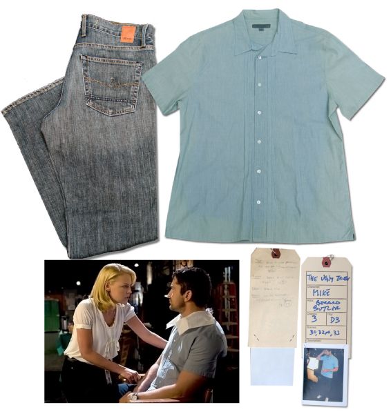 Gerard Butler Screen-Worn Shirt & Jeans From The Romantic Comedy ''The Ugly Truth''