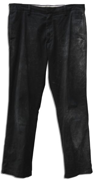 Bruce Willis Screen-Worn Wardrobe From ''Red 2''