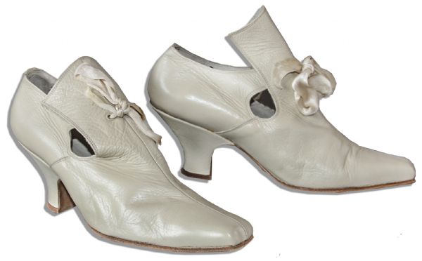 Judith Godreche ''Man in the Iron Mask'' Costume -- Heavy Gown & Leather Shoes