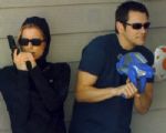 Jim Carrey & Tea Leoni Water Gun Props From ''Fun With Dick and Jane''