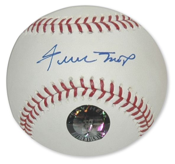 Willie Mays Signed OML Baseball -- Signed Willie Mays in Bold Blue Ink -- With Mays Say Hey Hologram & JSA COA -- Near Fine