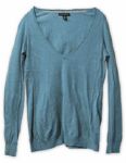 Julie Bowen Screen-Worn Sweater From ''Modern Family'' -- From the Much-Anticipated Gay Kiss Episode