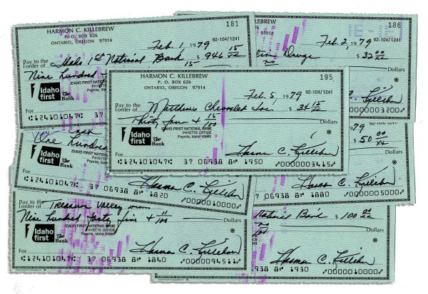 Harmon Killebrew Signed Personal Checks -- Lot of 7