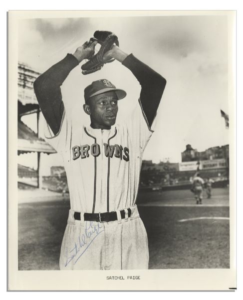 HOFer Satchel Paige 8'' x 10'' Photo Signed
