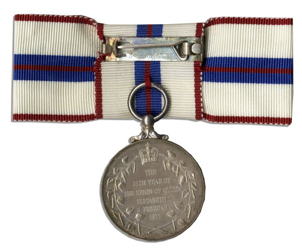 Duchess of Windsor Personally Owned Medallion Commemorating the Silver Jubilee of Queen Elizabeth II