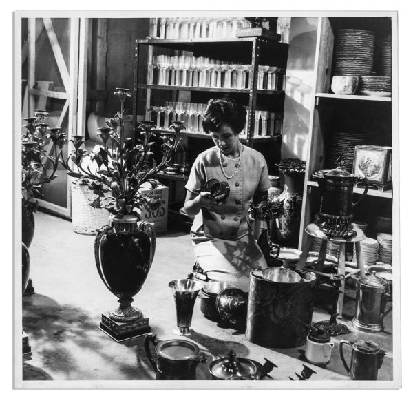 8 Original Photos of Jackie Kennedy Conducting the Famous Kennedy Renovation of The White House