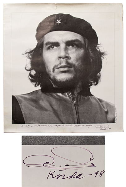 Photographer Alberto Korda Signs His Iconic Image of Che Guevara, Heroic Warrior -- With PSA/DNA COA