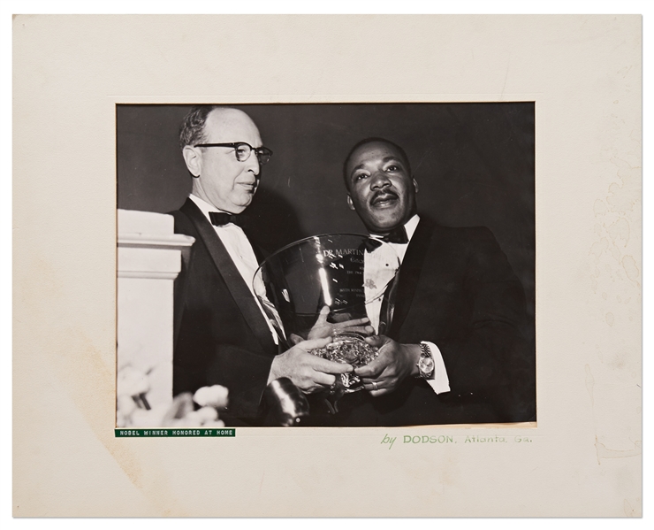 Large 14'' x 11'' Photograph of Martin Luther King, Jr.