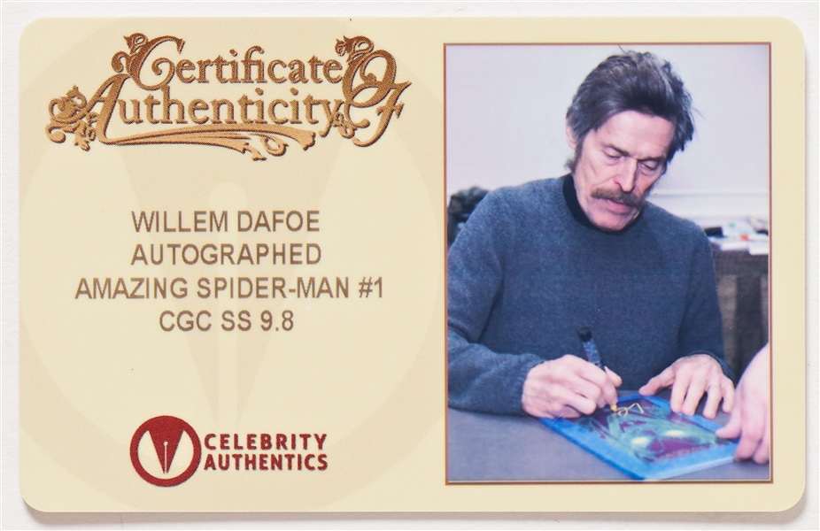 Willem Dafoe Signed ''Amazing Spider-Man'' #1 Comic Book with Variant Cover of Dafoe's Green Goblin Villain -- CGC Encapsulated & Graded 9.8