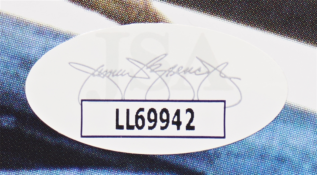 Carrie Fisher Signed ''Star Wars'' 8'' x 10'' Photo -- With JSA COA