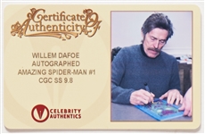 Willem Dafoe Signed ''Amazing Spider-Man'' #1 Comic Book with Variant Cover of Dafoe's Green Goblin Villain -- CGC Encapsulated & Graded 9.8
