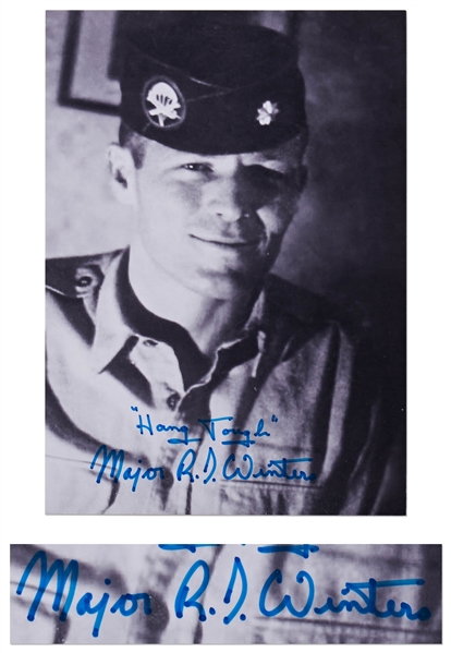 Dick Winters Signed Photo with His Famous Motto, ''Hang Tough''