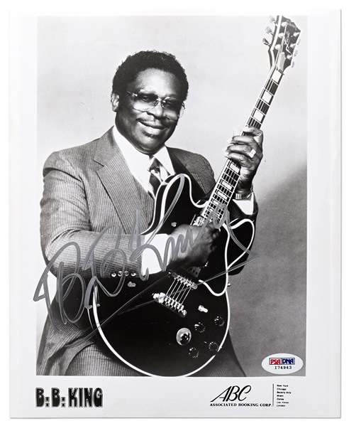 B.B. King Signed Photo -- With PSA/DNA COA